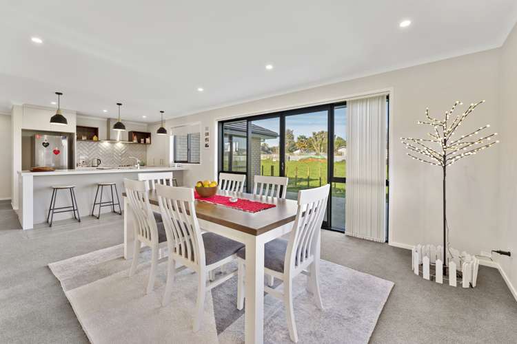 5 Longwood Court Levin_2