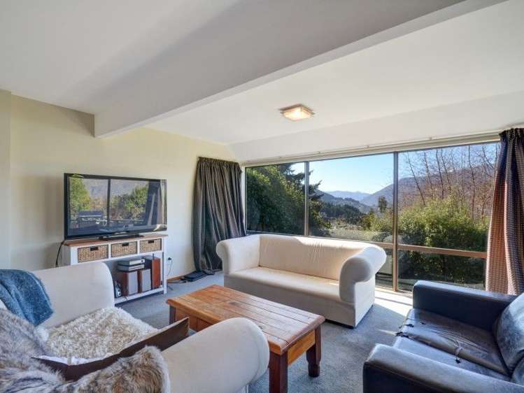 31a Greenstone Place Fernhill/Sunshine Bay_4