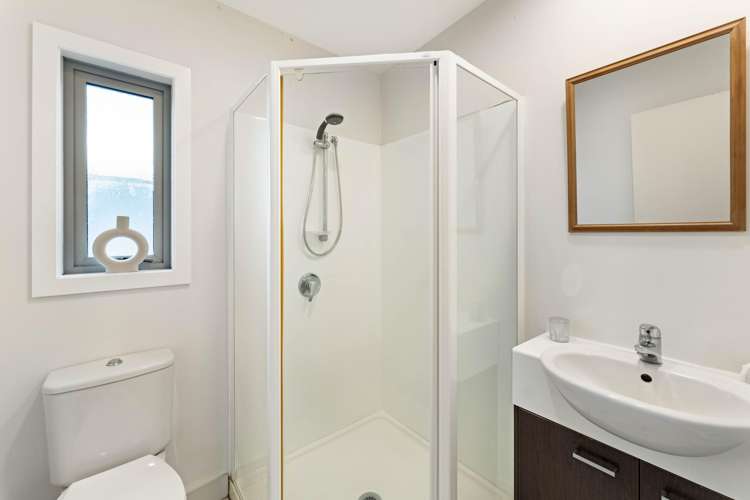 10/2 Western Springs Road Morningside_16