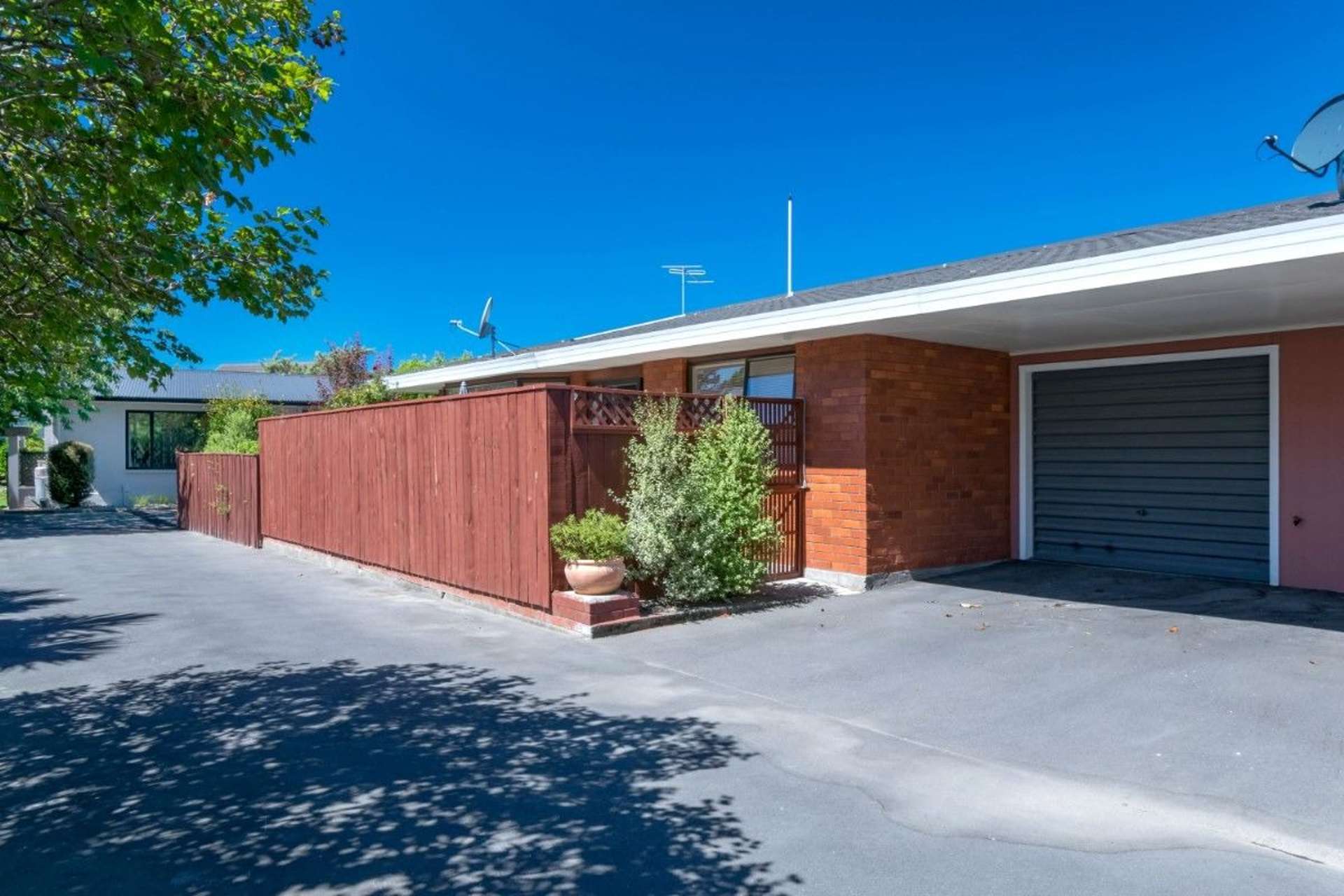 2/27 Henry Street Blenheim Central_0