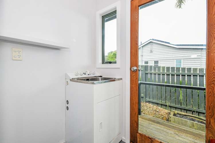 22A Buchanan Road Kingseat_18