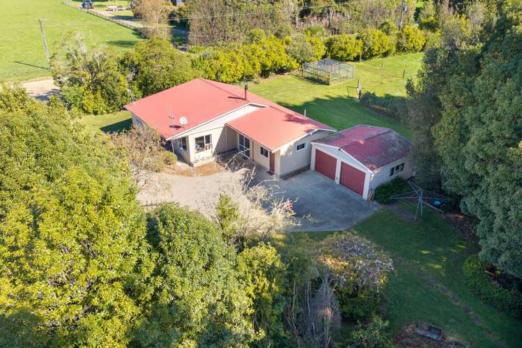 100 Inglis Road Pahiatua_32