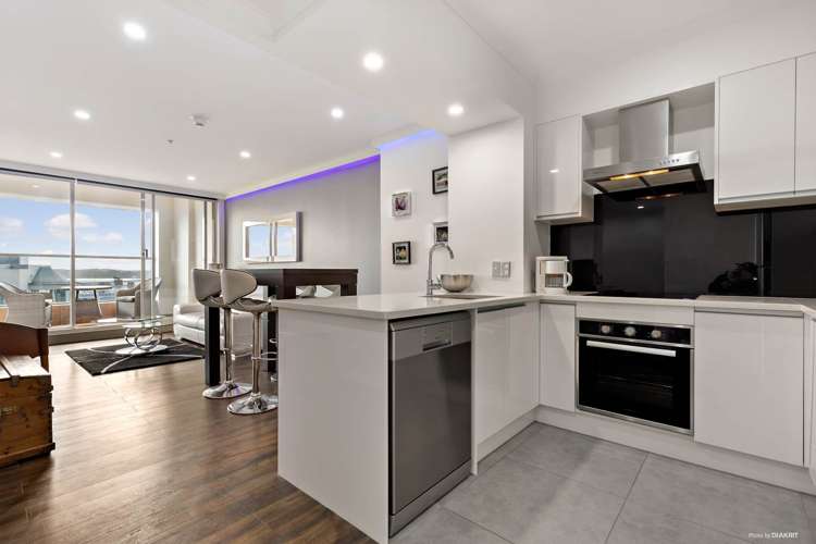 1602/8 Albert Street Auckland Central_9