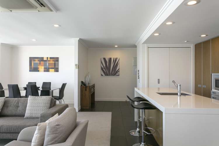 20/225 Lake Terrace Waipahihi_19