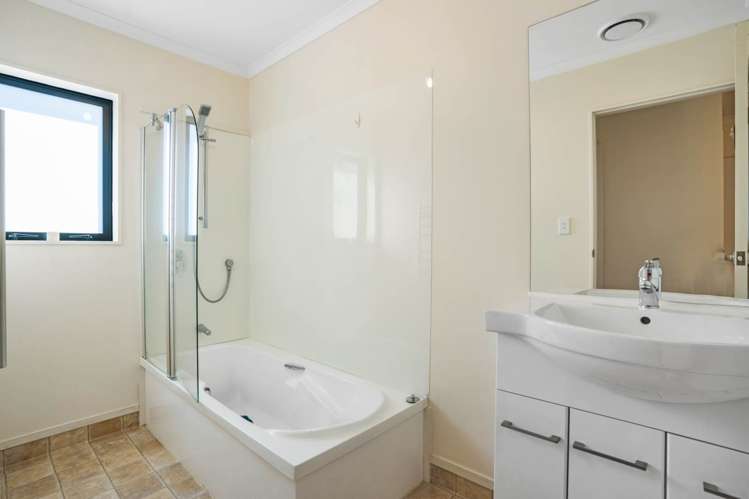 4a Ranui Avenue Ranui_12