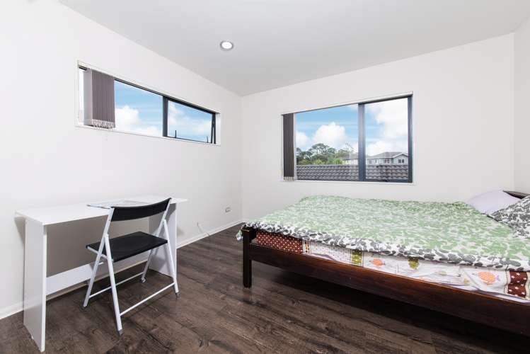 10 Riverglade Parkway Te Atatu South_17