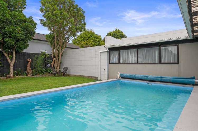 224 Ranolf Street Glenholme_29