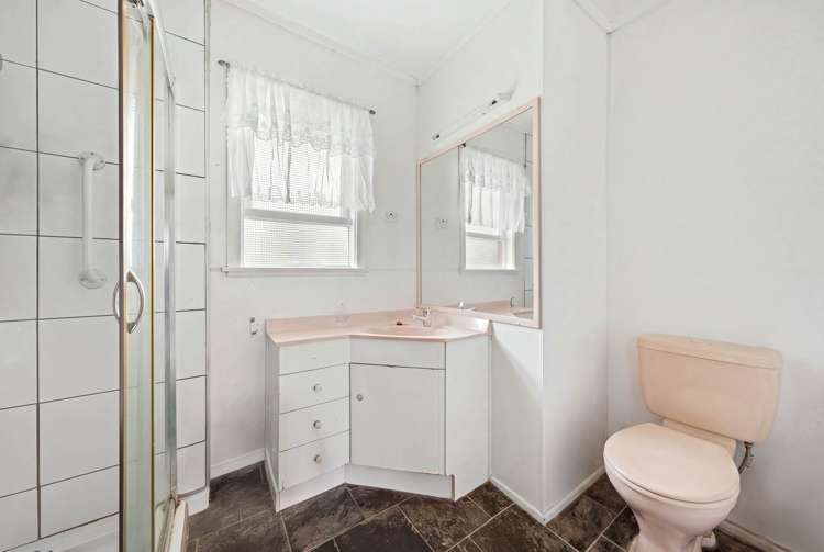 25 Ashley Avenue Mangere East_9