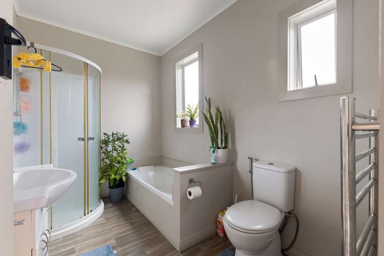 21 Rewa Street Takaro_6