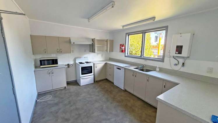 37 Taharoto Road Takapuna_5