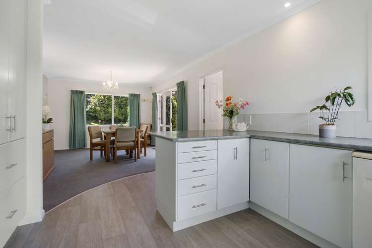 88 Sharp Road Aongatete_11