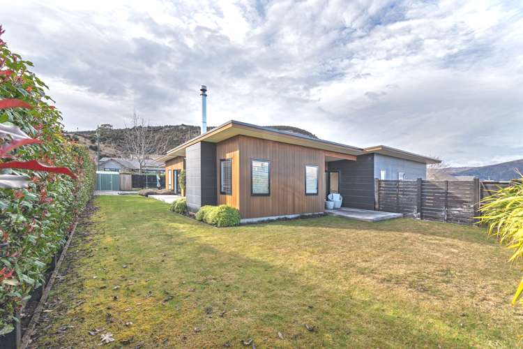 112 Rob Roy Lane Wanaka_1
