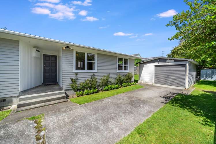 16 Ruru Crescent Heretaunga_15