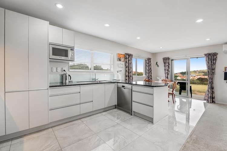 294 Alec Craig Way Gulf Harbour_4