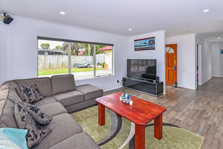 21 Crannog Fen Wattle Downs_4