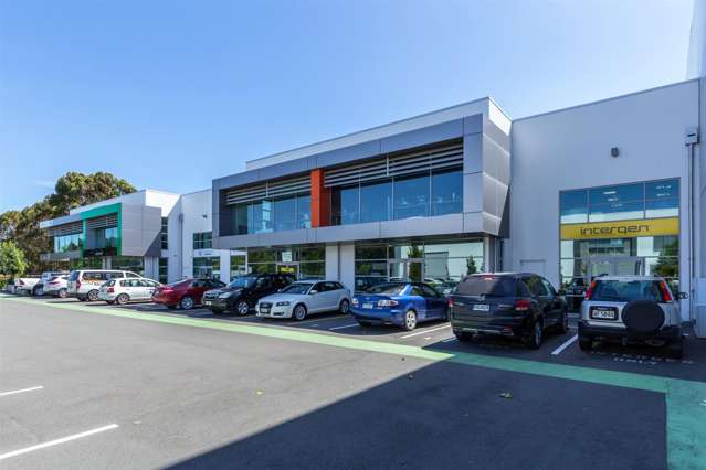 Rare Large-Format Office in Premium Business Park