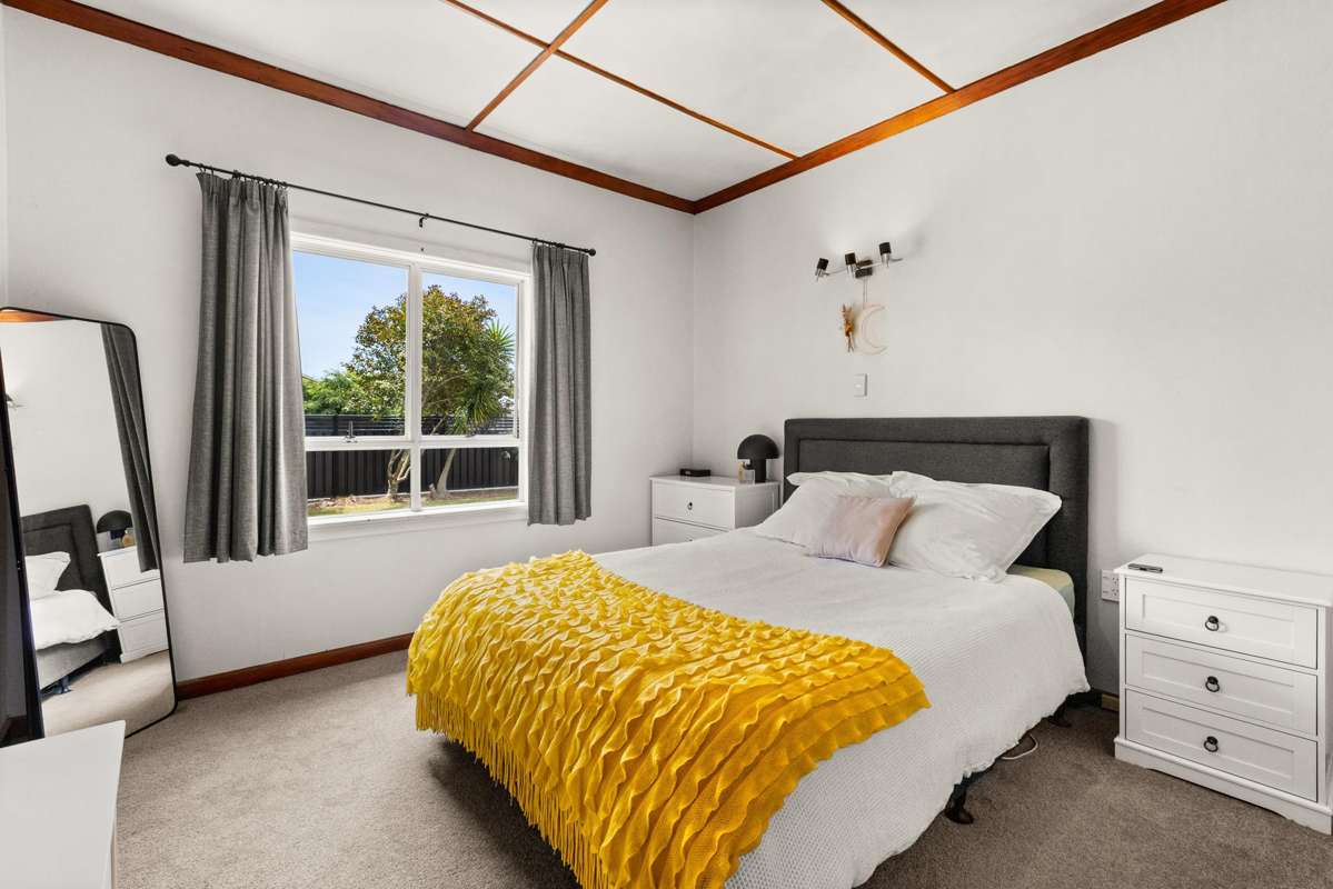 1026 Frederick Street West_3