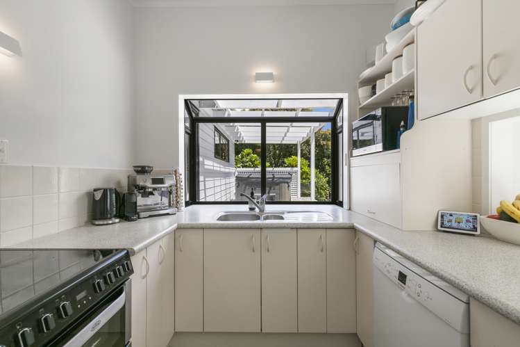 168 Carter Road Oratia_6