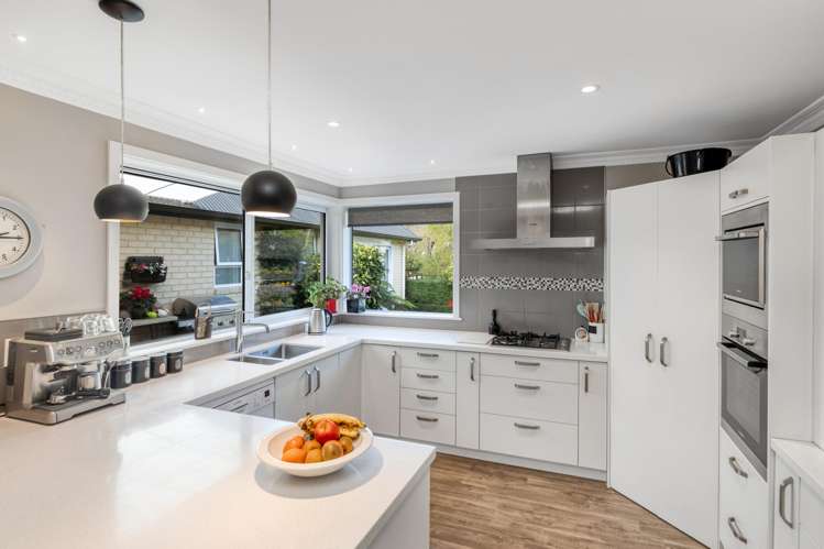 13 Alderson Avenue_3