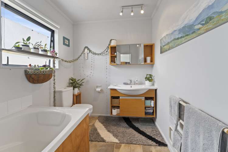 33 Rutherford Drive Waikanae Beach_6