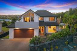 Country calm meets city convenience at West Harbour family retreat