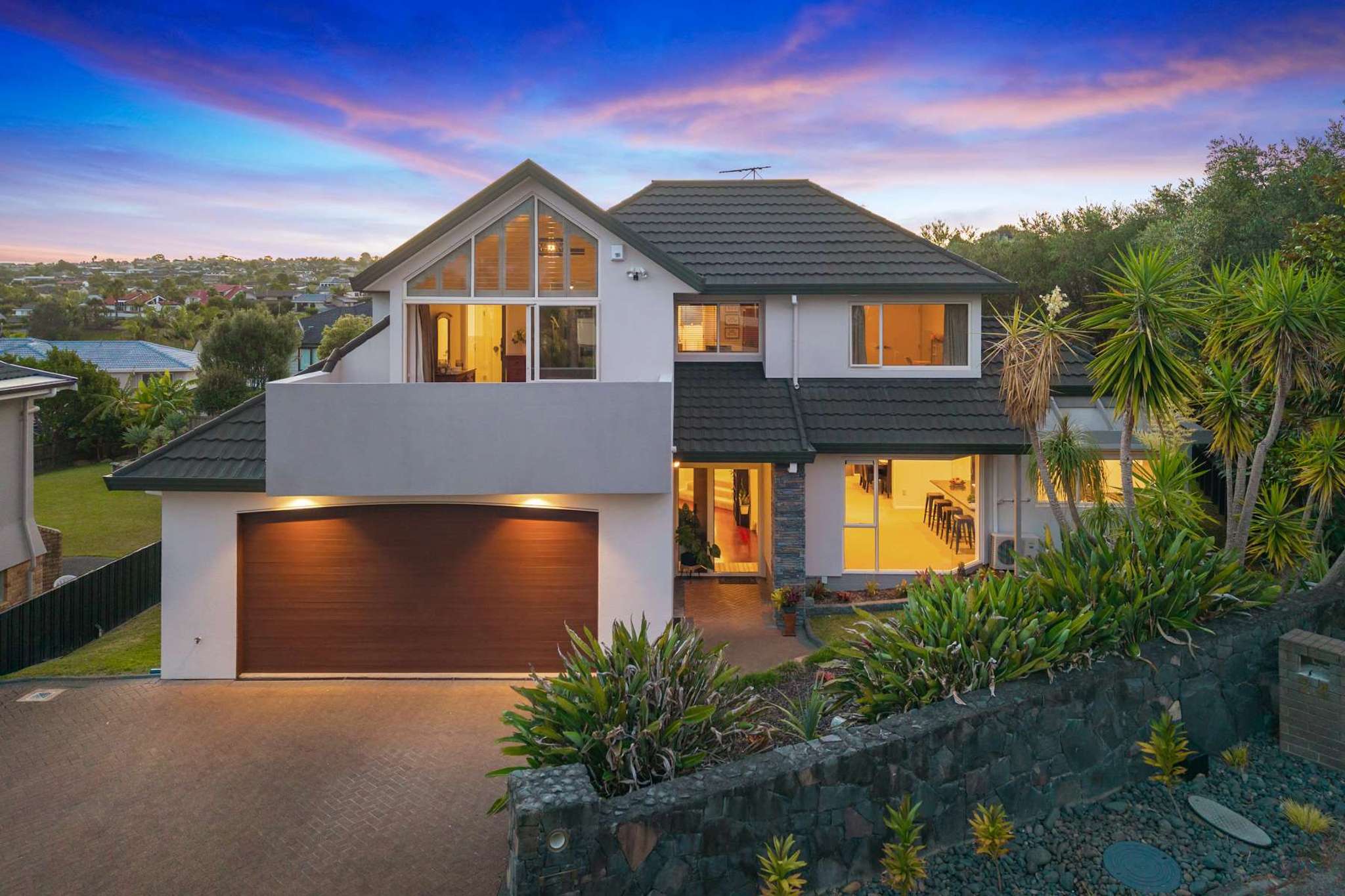 Country calm meets city convenience at West Harbour family retreat