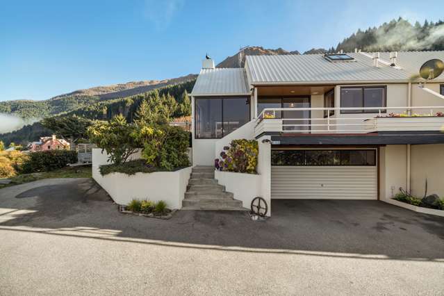 110b Wynyard Crescent Fernhill/Sunshine Bay_4