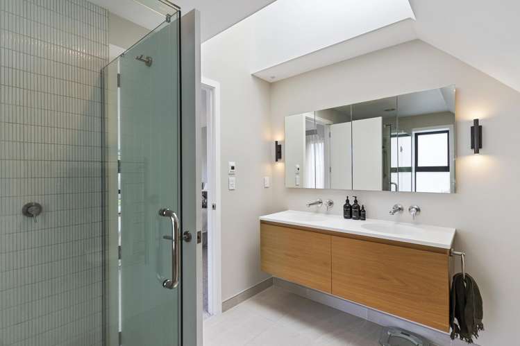 8 Lemington Road Westmere_18