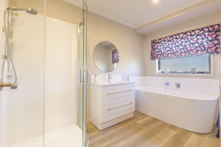 102a Racecourse Road Waipawa_16