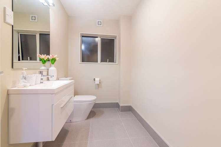 61a Tirimoana Road Te Atatu South_18