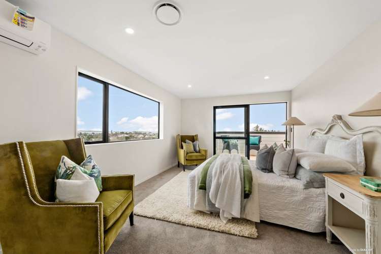 10 Copperfield Terrace Mellons Bay_14