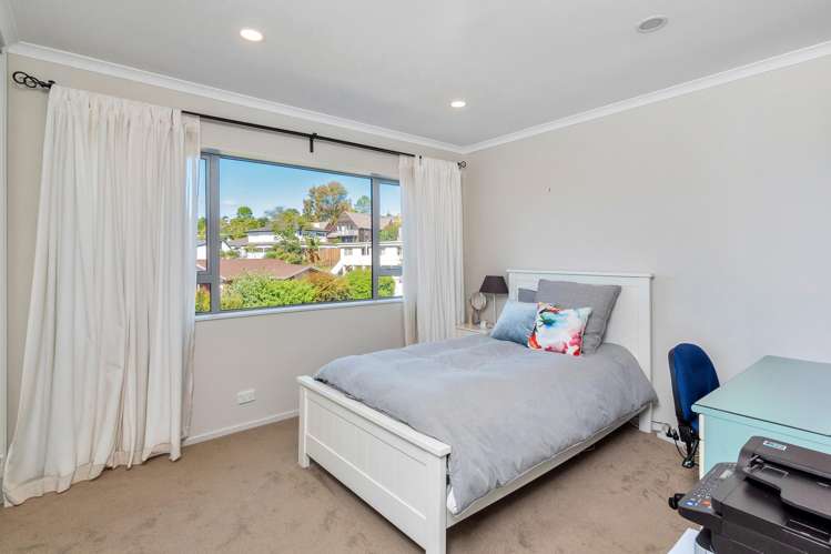 8 Coromandel Crescent Mairangi Bay_10