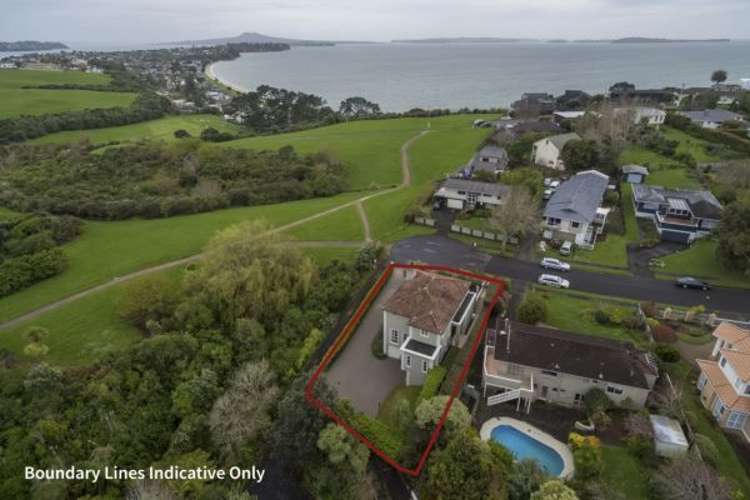 26 Oliver Twist Avenue Mellons Bay_37