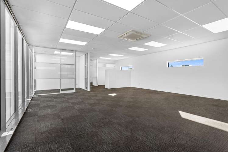 35B Leslie Hills Drive Riccarton_14