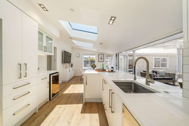 22 Kensington Avenue Petone_17