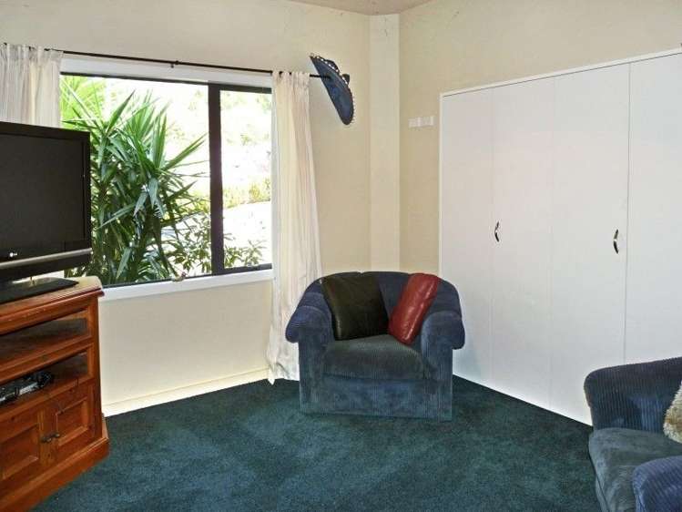 89 Totara View Road Wakefield_12