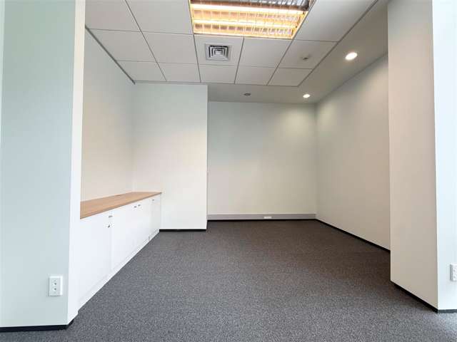 1/1 Show Place Addington_4