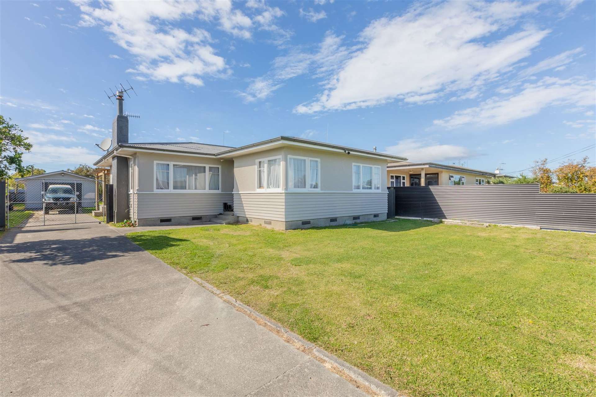 56 Harold Holt Avenue Onekawa_0