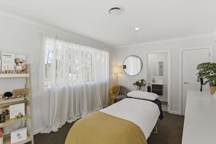 6 Hadfield Road Peka Peka_26