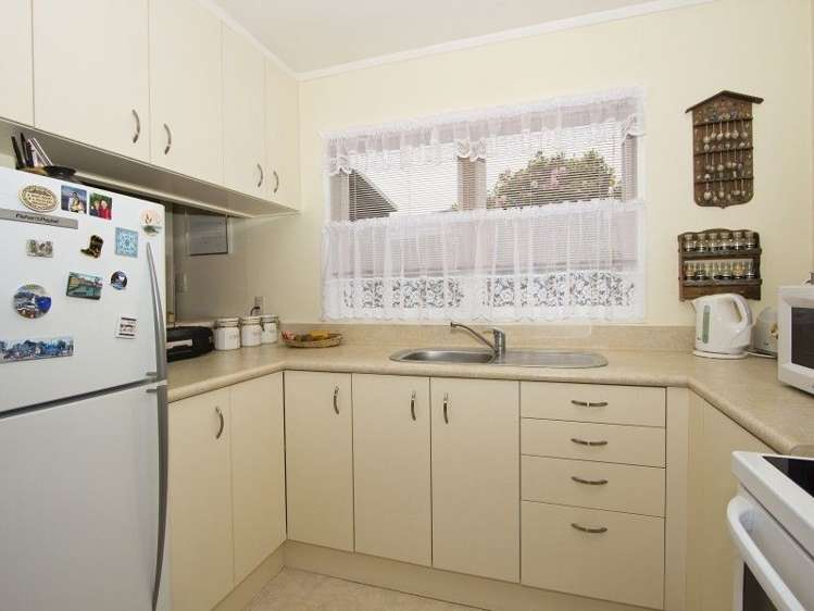 1/73 Queens Grove Lower Hutt_6