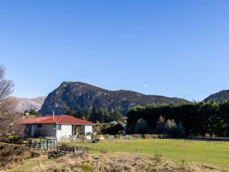 19 Monteith Road Albert Town_7