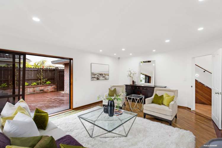 2/7 Solana Court Botany Downs_6