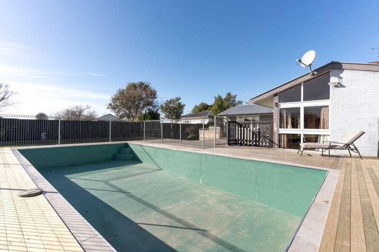 15 High Street Leeston_23