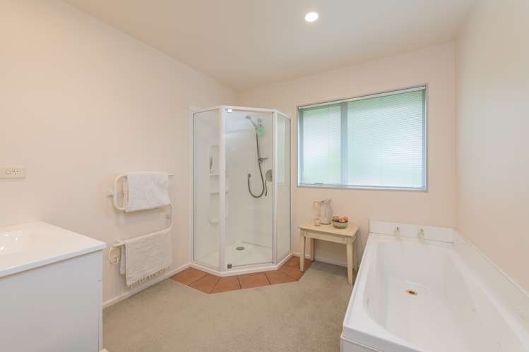 27 Masefield Street Stoke_16