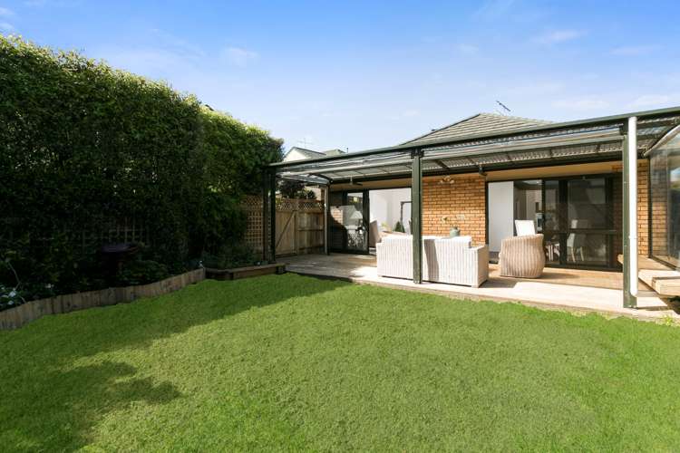 34c Gerard Way Saint Johns_10