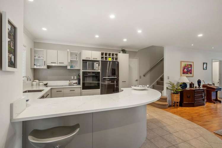2/1328 Pukuatua Street_1