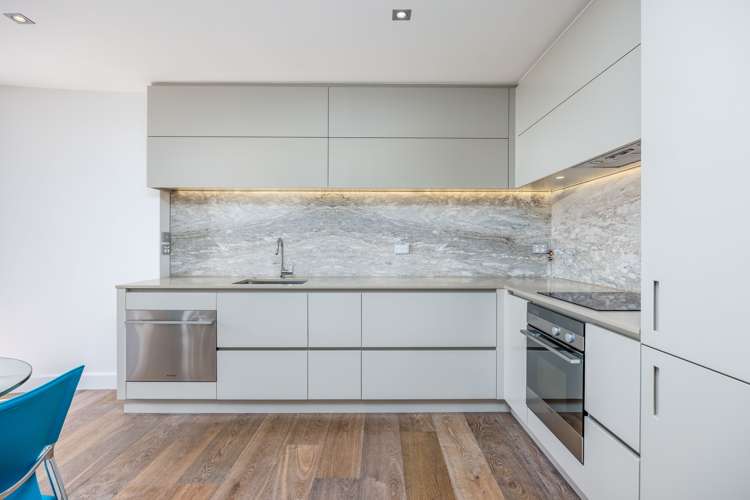 1/45 Tamaki Drive Mission Bay_5