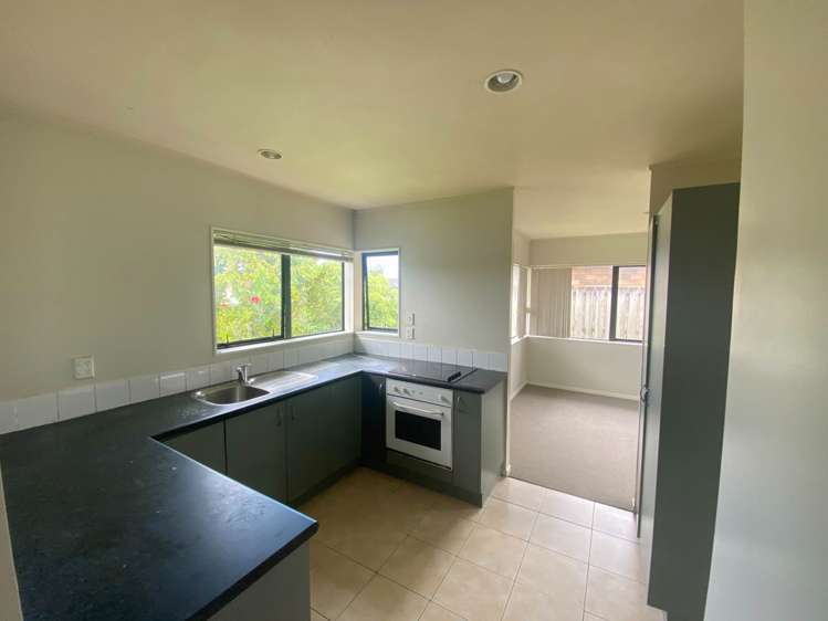 8 Jaylo Place Mangere_1