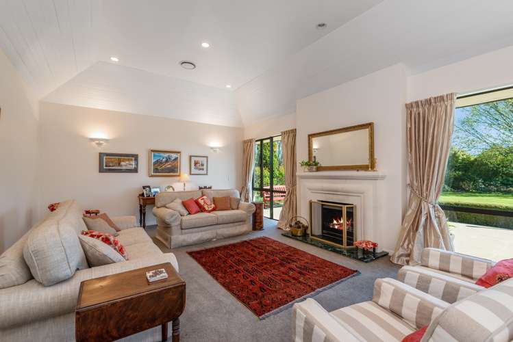 62 Davis Road Lincoln_8