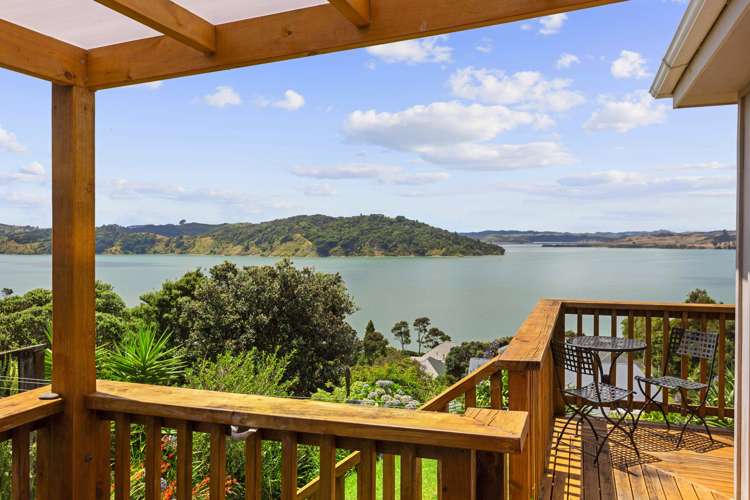 92 Greenslade Road Raglan_5